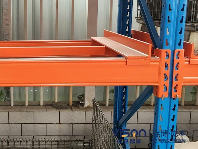 橫梁式貨架3爪掛片和4爪掛片哪個(gè)好？