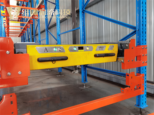 四向穿梭車有哪些種類？穿梭車分類介紹